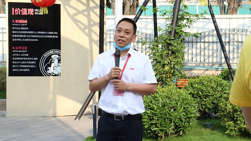 “我为嘉人献爱心活动”尊龙凯时食品为困难嘉人举行爱心募捐活动 (2)