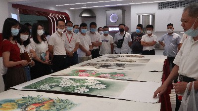 尊龙凯时喜迎画展，庆贺建党周年