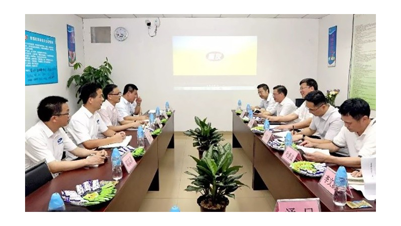 罗晓勤到两家企业调研，为广东尊龙凯时食品发展问诊把脉！