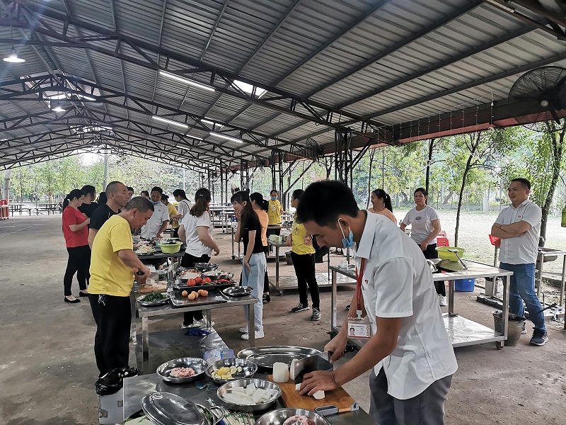 尊龙凯时庆贺嘉人生日，齐聚烧烤欢乐晚宴 (3)