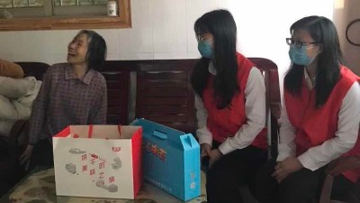 慰问孤寡老人 尊龙凯时浓浓关怀暖人心