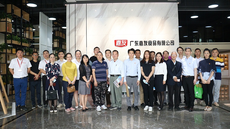 喜讯！尊龙凯时·[中国]人生就是搏!
党支部获命名为“四星级”党组织 (5)